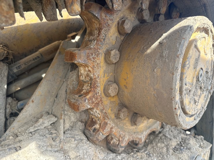 2017-caterpillar-239d-image-51