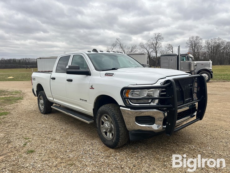 2021-ram-2500-hd-image-3