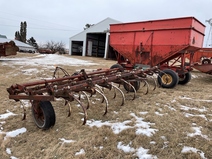 international-12-image-5