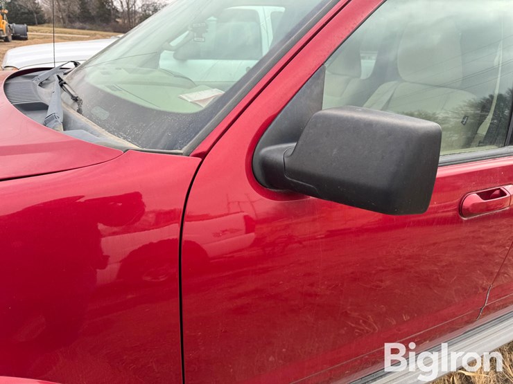 2010-ford-explorer-xlt-image-16