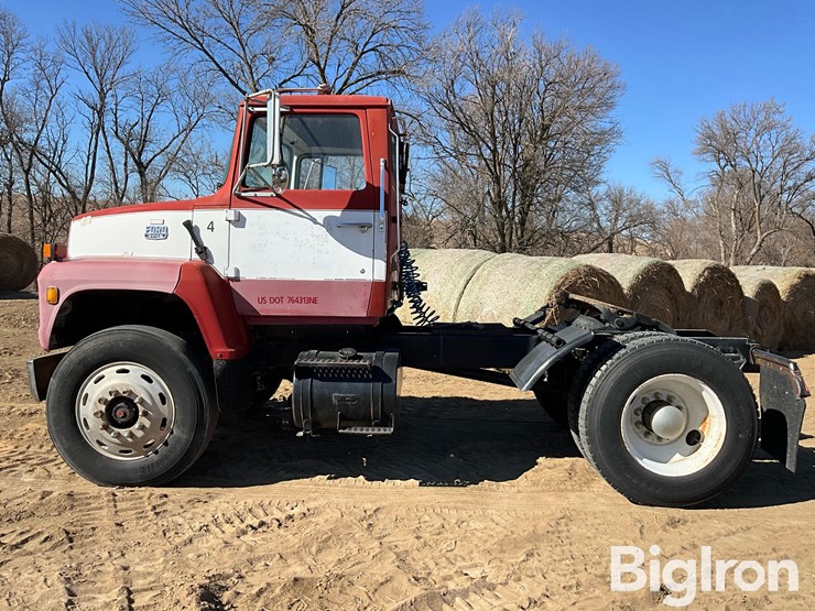 1986-ford-ln8000-image-8