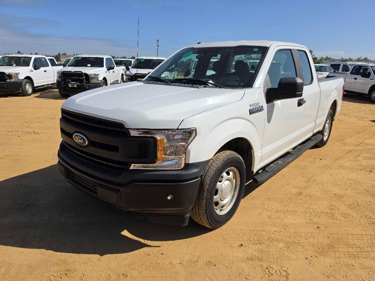 2018-ford-f150-xl-image-1