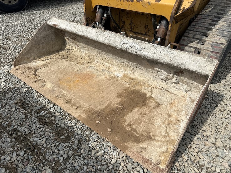 2019-caterpillar-259d3-image-27