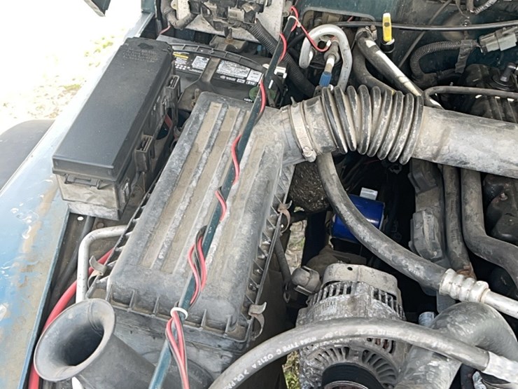 1997-jeep-wrangler-image-14