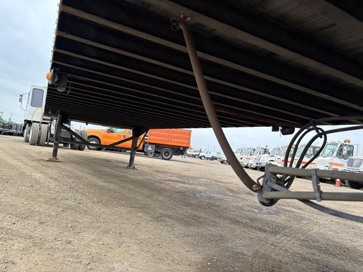 1993-strick-van-image-13