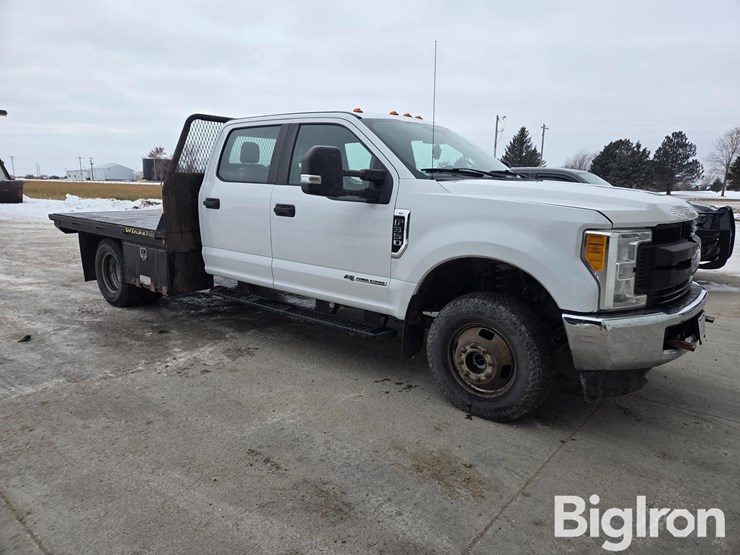 2017-ford-f350-image-3
