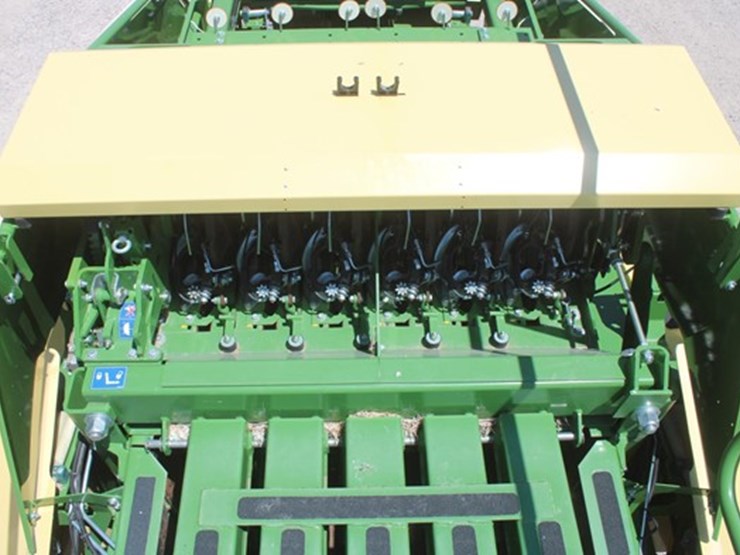 2019-krone-bp4x4hs-image-64