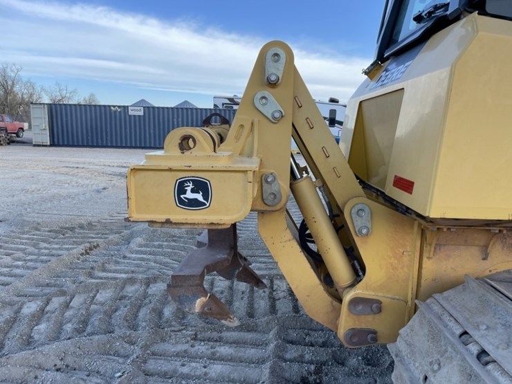 2013-deere-700k-lgp-image-23