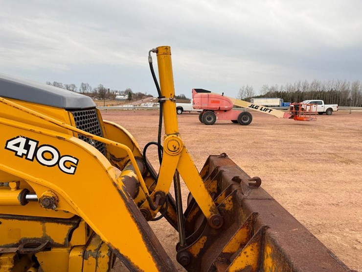 john-deere-410-image-21