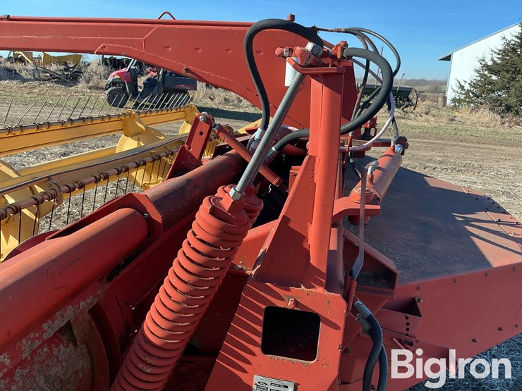 new-holland-116-image-12