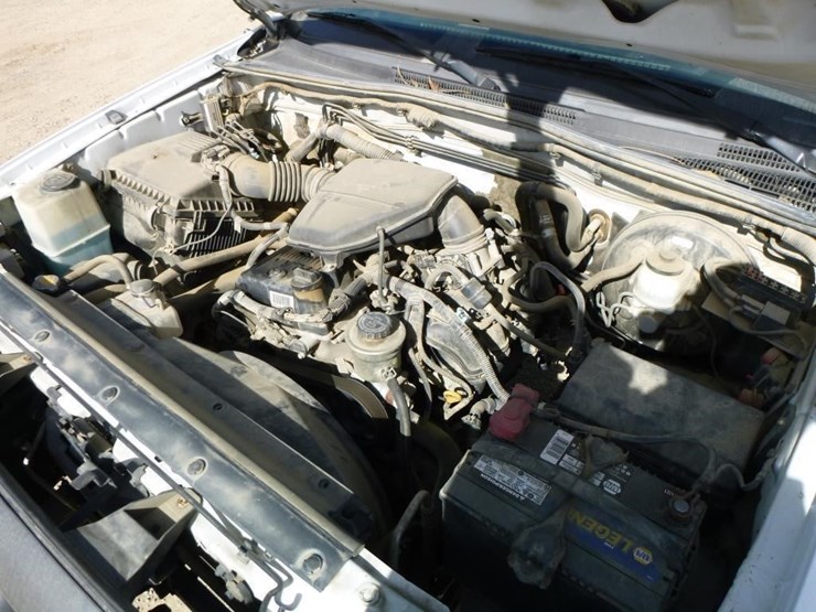 2013-toyota-tacoma-image-24