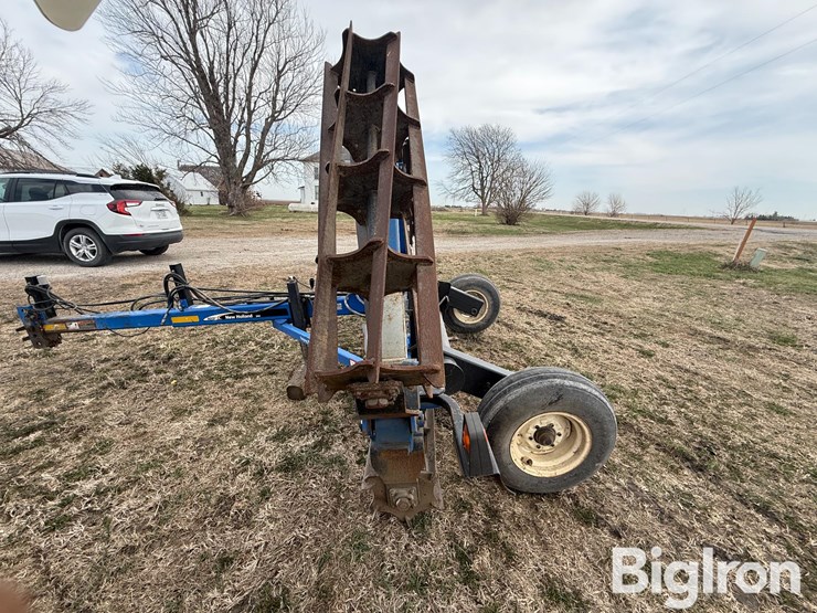 new-holland-195-image-8