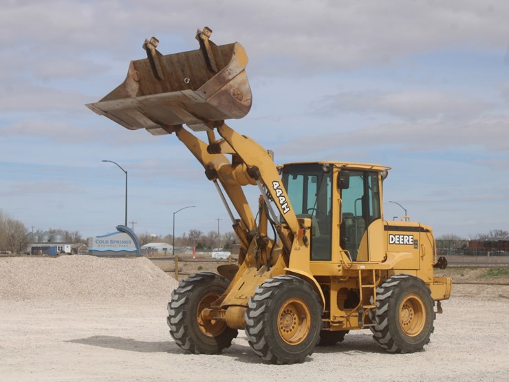 1998-john-deere-444h-image-90