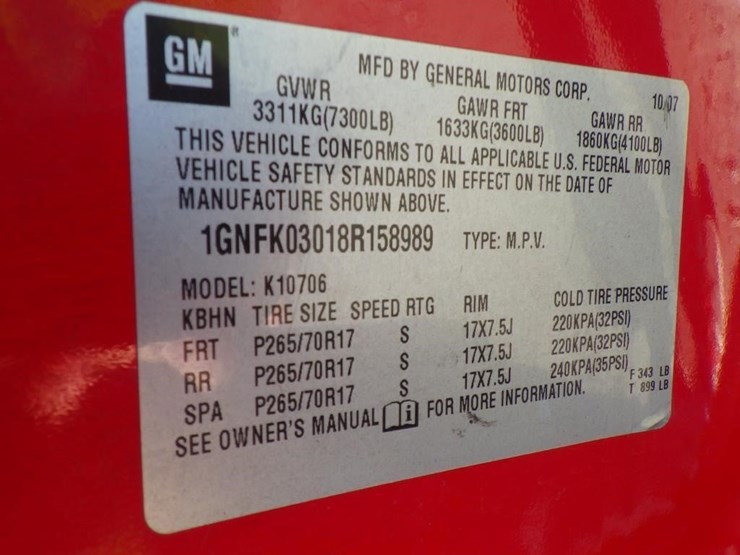 2008-chevrolet-tahoe-image-16