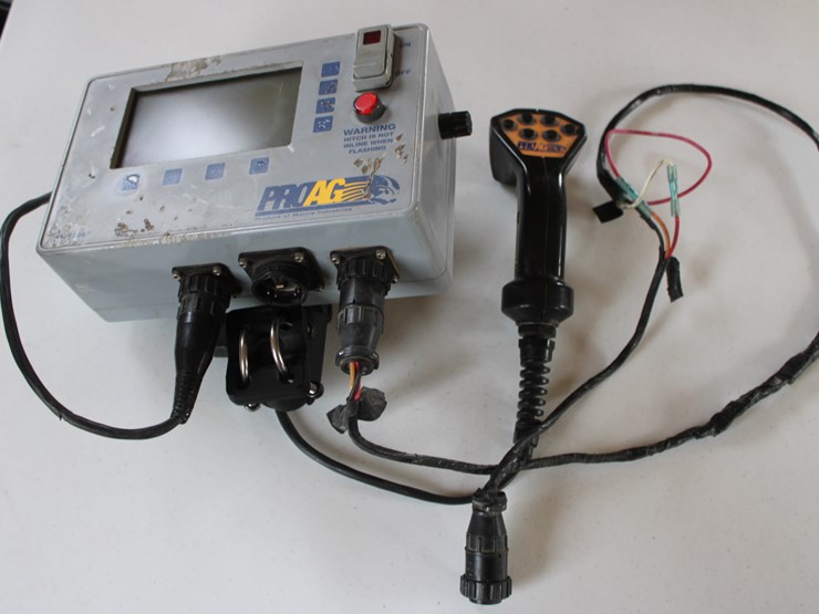 #1064-•-2009-morris-mfg-pro-ag-auto-align-bale-runner-16k-image-78