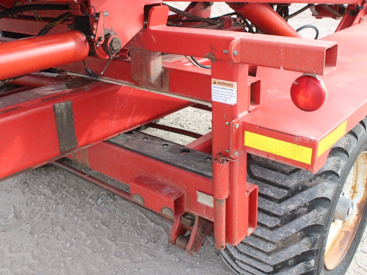 #1064-•-2009-morris-mfg-pro-ag-auto-align-bale-runner-16k-image-30