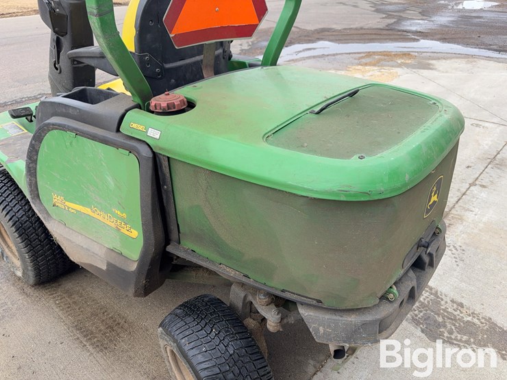 john-deere-1445-image-17