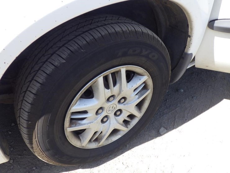 2002-dodge-grand-caravan-image-13