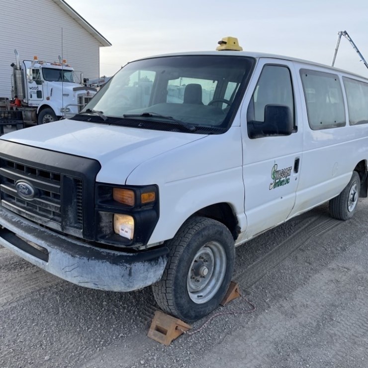 2010 FORD E350 XL SD