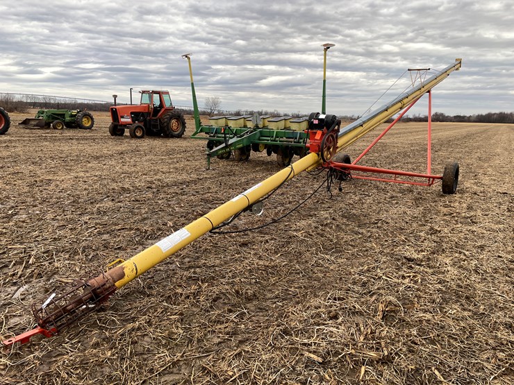 #117-•-westfield-6"-x-51'-wr60-51-grain-auger-image-1