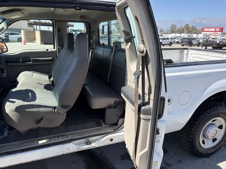 2008-ford-f250-image-11