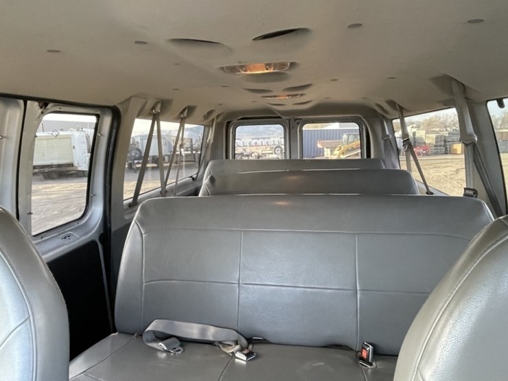 2006-ford-e350-xl-sd-image-18