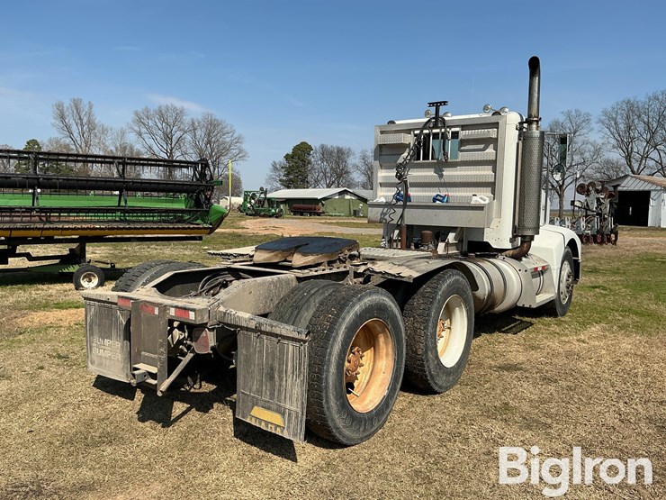 1997-peterbilt-385-image-5