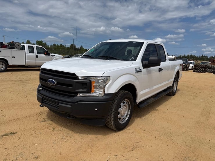 2018-ford-f150-xl-image-2