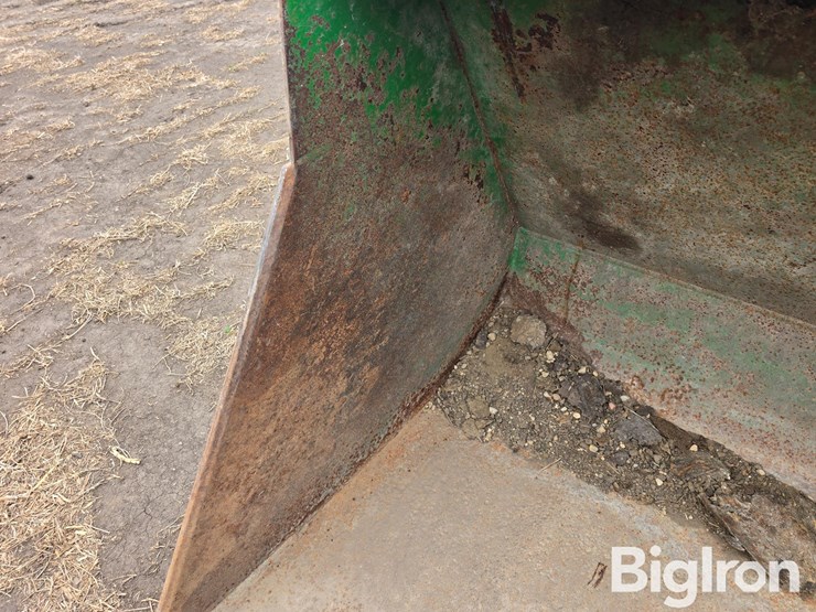 john-deere-8-image-16