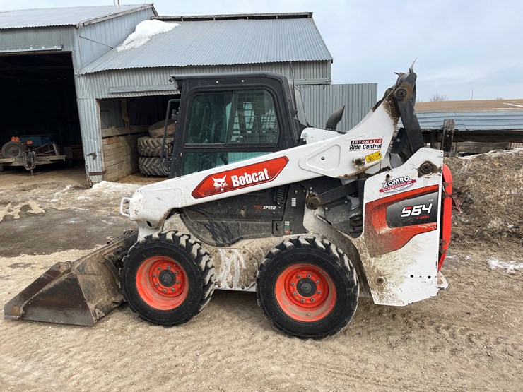 #2295-•-2022-s64-r-series-bobcat-image-8