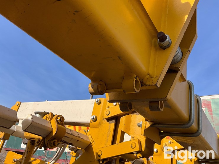 1997-buffalo-6300-image-18