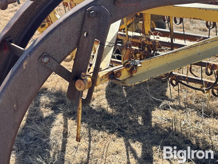 new-holland-56-image-16