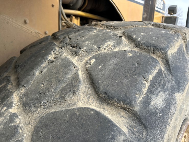 caterpillar-980g-image-62