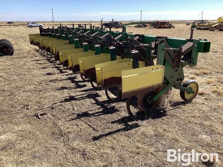 john-deere-885-image-5