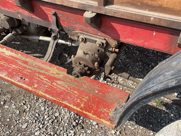 international-highwheeler-image-54