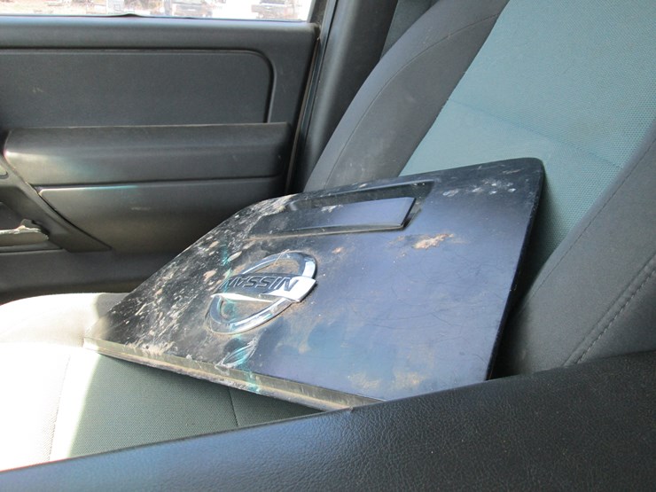 2004-nissan-titan-image-29