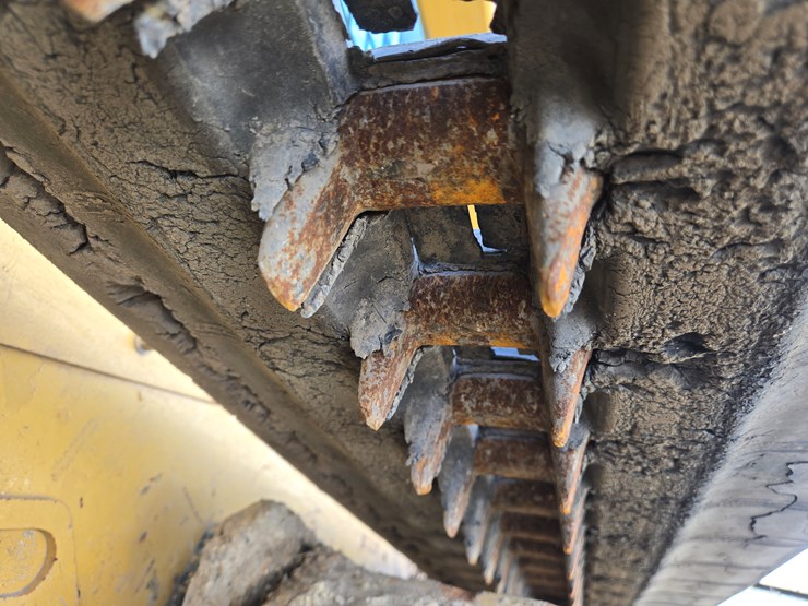 2019-caterpillar-259d3-image-48