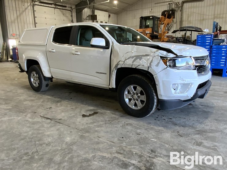 2017-chevrolet-colorado-image-3