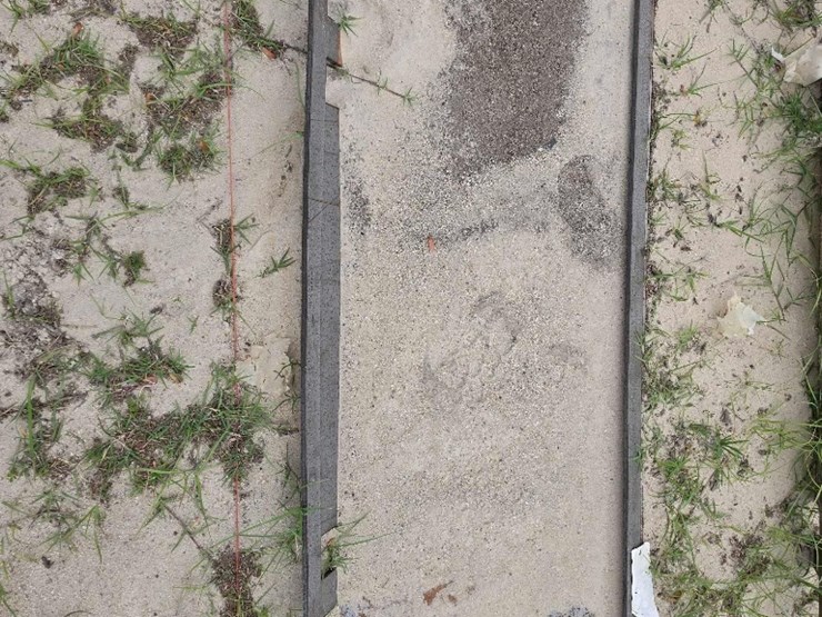 --skid-steer-solid-blank-plate-image-1