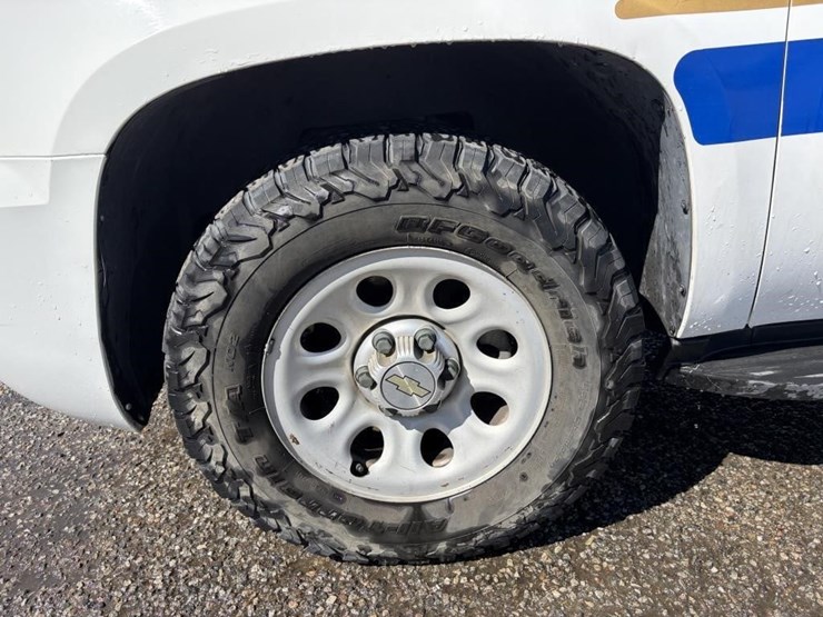 2013-chevrolet-tahoe-image-8