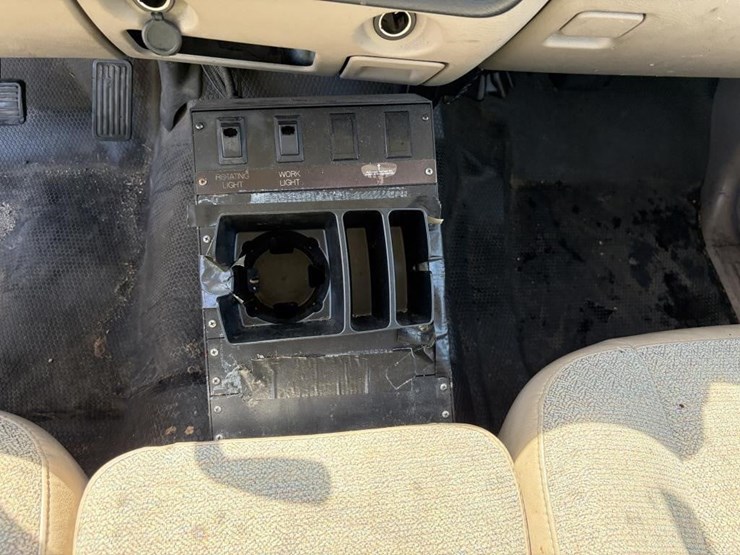 2005-chevrolet-2500-image-17