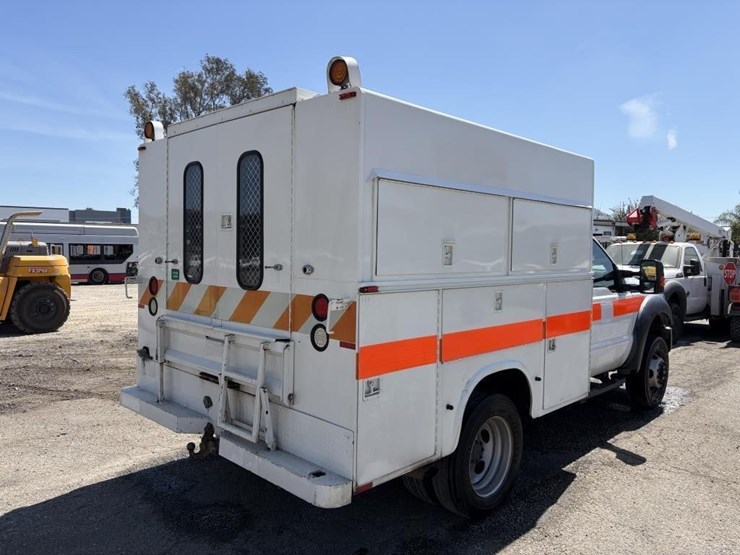 2012-ford-f450-image-3