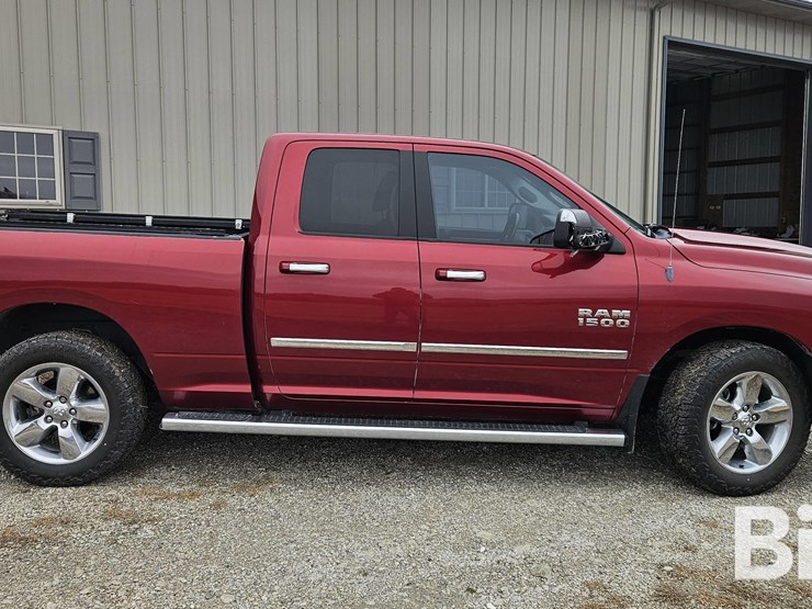 2013-dodge-1500-image-4