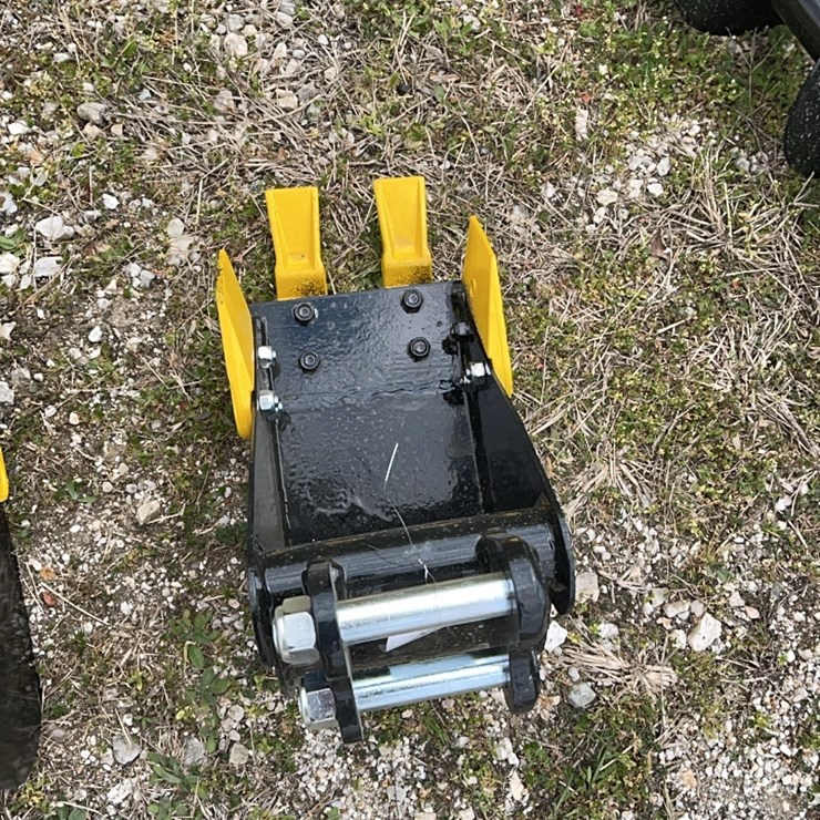 mini excavator bucket 7.5”