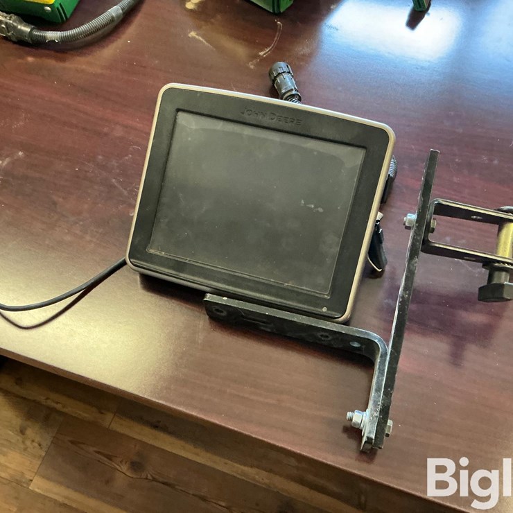 2014 JOHN DEERE 2630