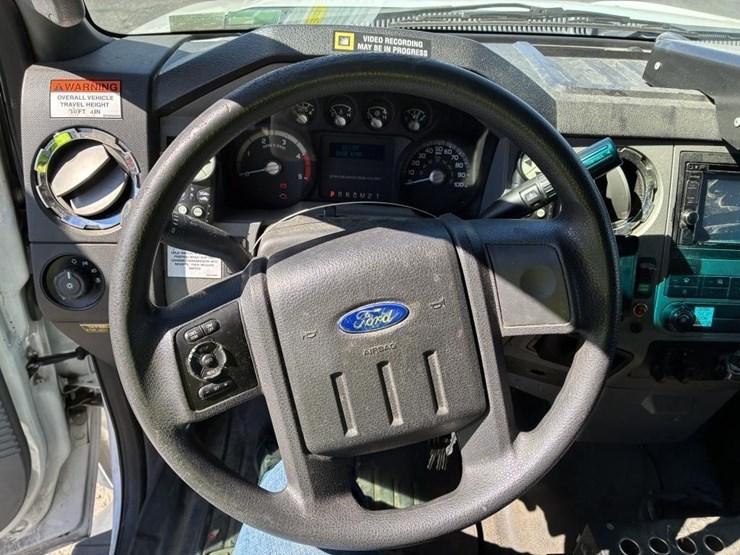 2016-ford-f550-sd-image-11