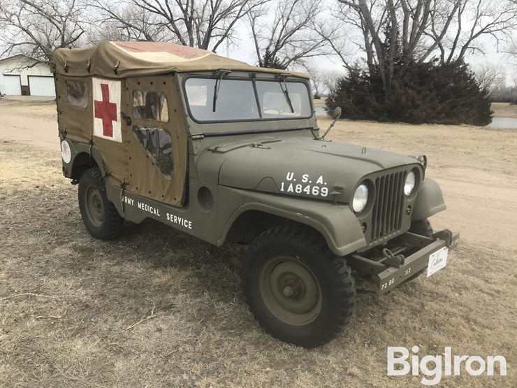 1955-willys-4x4-u.s-army-ambulance-image-3
