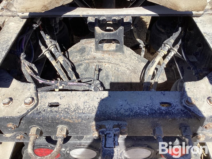 2019-kenworth-t680-image-17