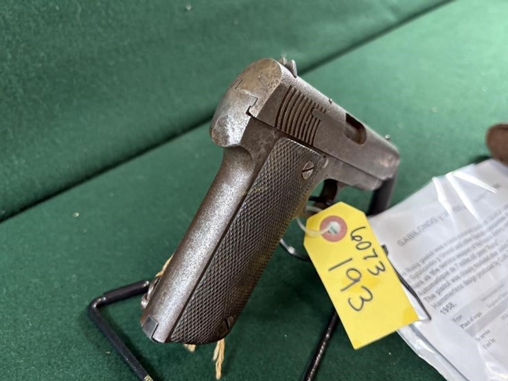 gabilondo-y-urresti-7.65x17mm-pistol-image-3