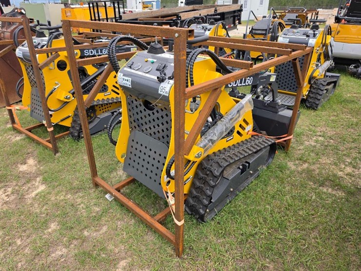 --absolute---new-sdlanch-mini-skid-image-3